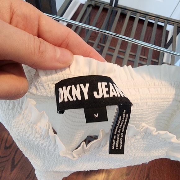 Smocked Puff Sleeve Short Sleeve Top NWT - Picture 2 of 4